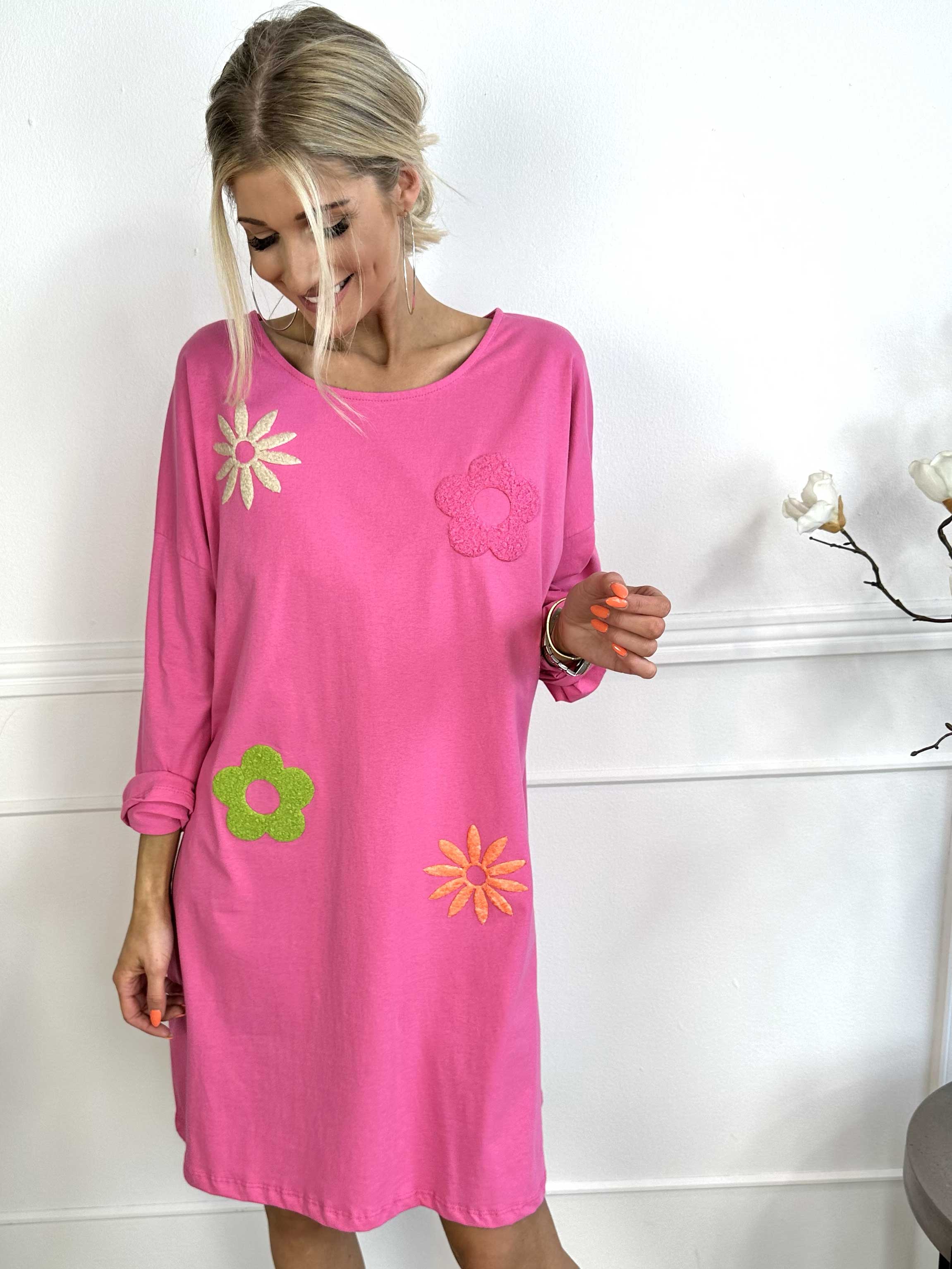 Susanna - Joggingkjole i bomuld med farvet blomstermotiver